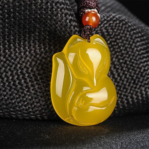 Fashion Chalcedony Agate Fox Pendant