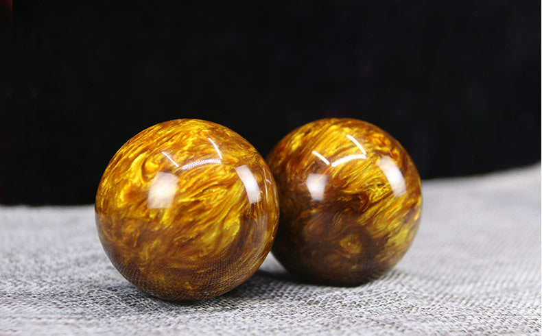 Golden Sea Willow Handball Blood Amber Beeswax Health Resin Ball Wenwan Horn Handball