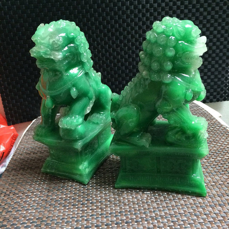 Jianghu Jade Green Resin Lion Ornament