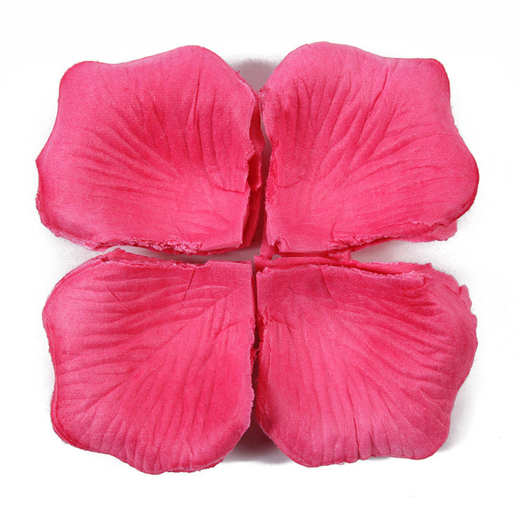 100 Pieces Of Artificial Rose Petals Arranged In Non-woven Fabric