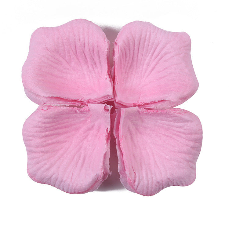 100 Pieces Of Artificial Rose Petals Arranged In Non-woven Fabric