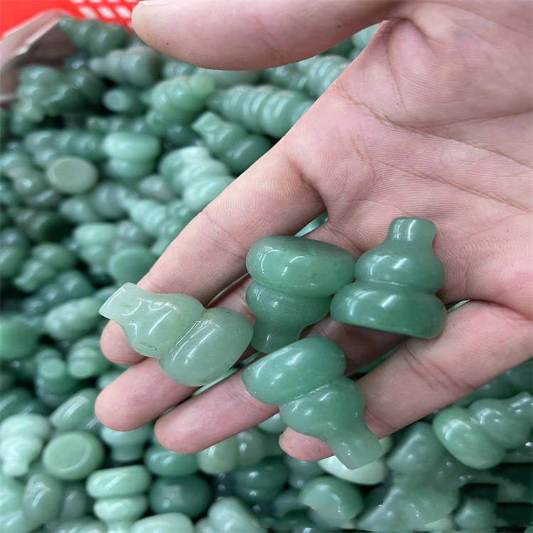 Aventurine Jade Stereoscopic Small Gourd Pendant