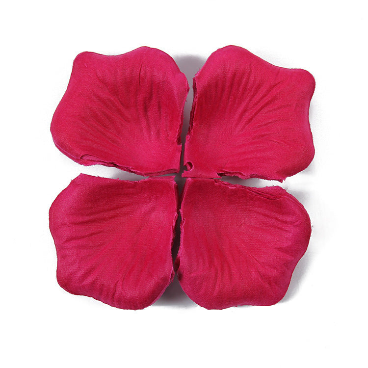 100 Pieces Of Artificial Rose Petals Arranged In Non-woven Fabric